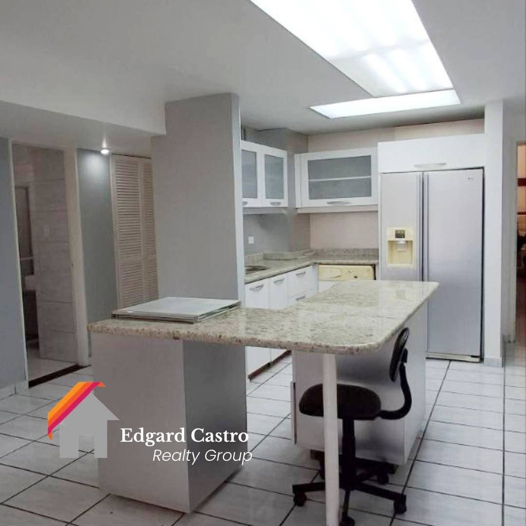 Residencias Virgen del Valle, apartamento en venta, vista al mar, Isla de Margarita